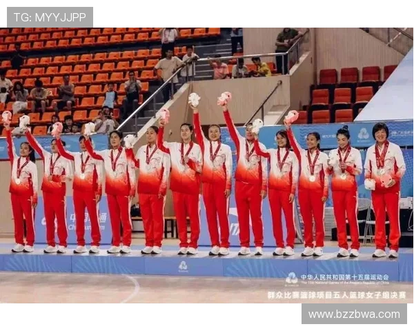 国家队鏖战夺精彩胜利球迷欢呼新星闪耀赛场巅峰时刻再创佳绩赢誉 国家队鏖战夺精彩胜利球迷欢呼新星闪耀赛场巅峰时刻再创佳绩赢誉