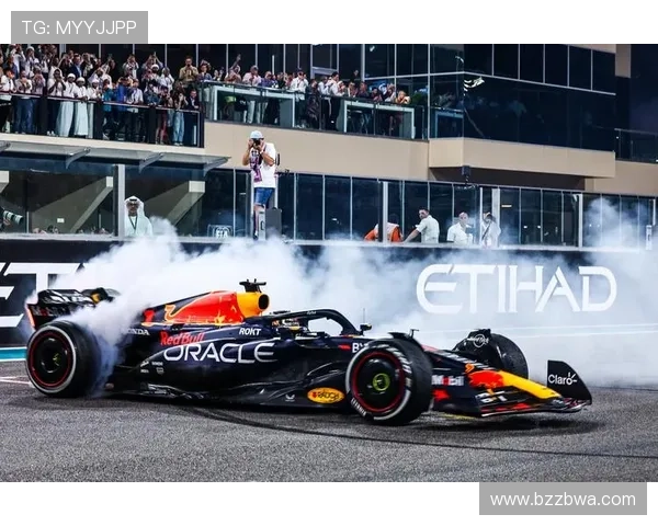 F1赛季焦点：梅赛德斯与红牛争夺冠军的激烈对抗与战略布局